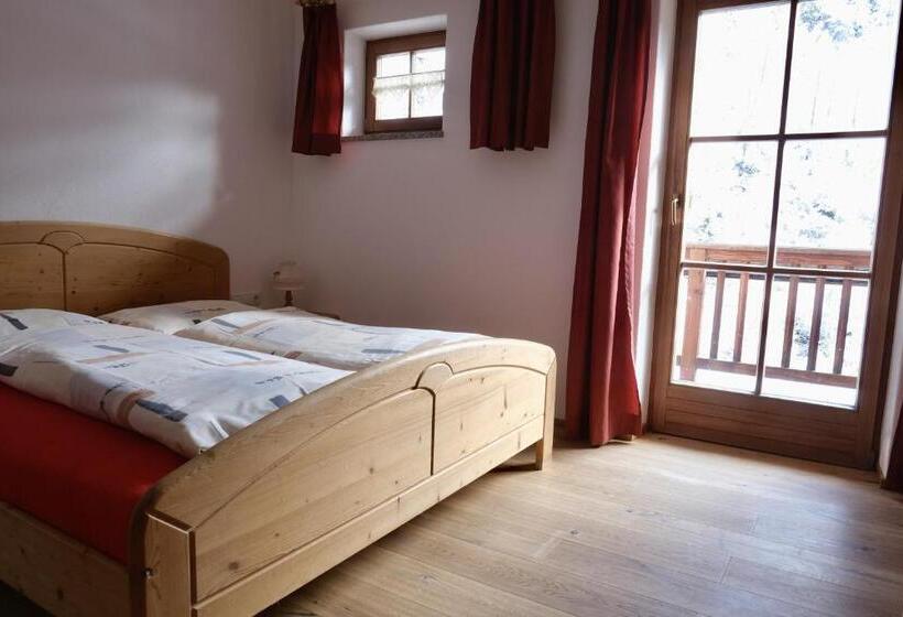 Отель Ausser Brugghof