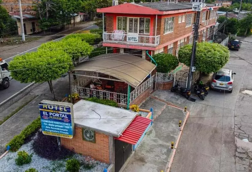 Hotelli El Portal De Salgar