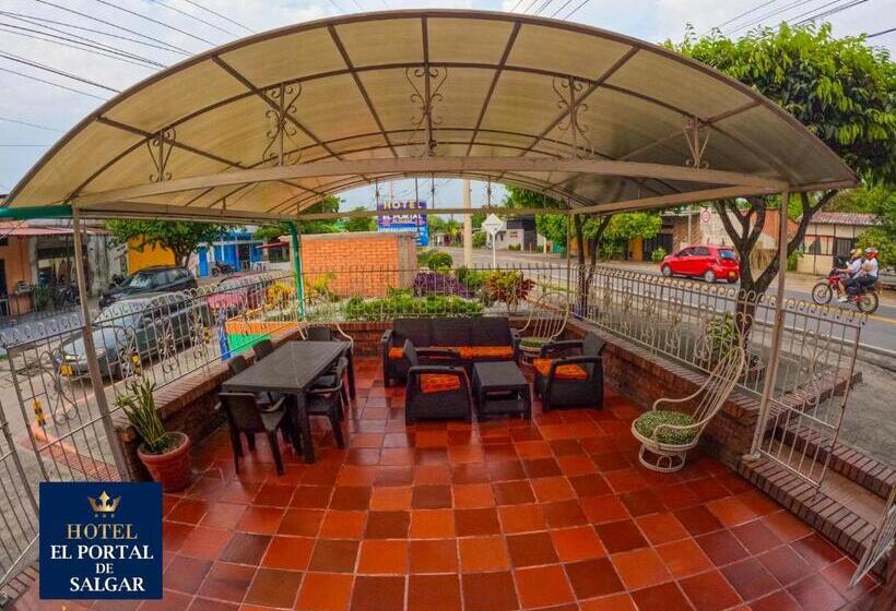 ホテル El Portal De Salgar