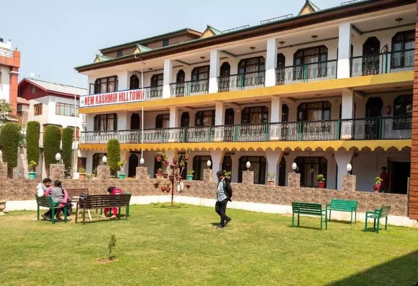 Fabhotel Kashmir Hilltown