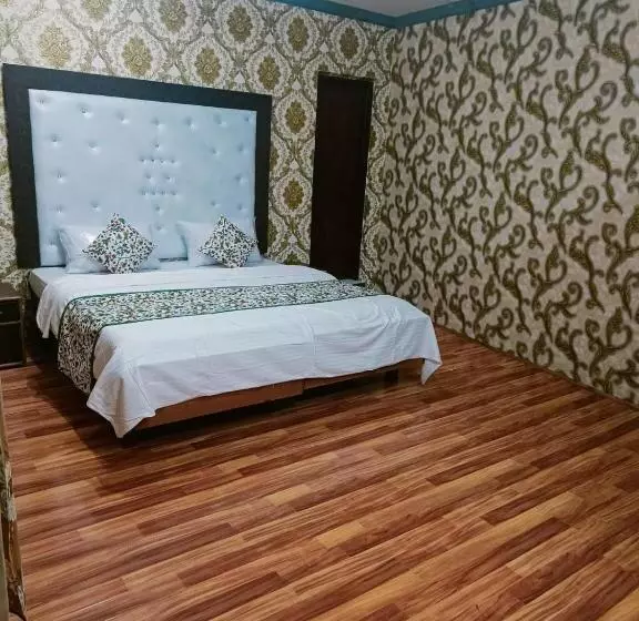 Fabhotel Kashmir Hilltown