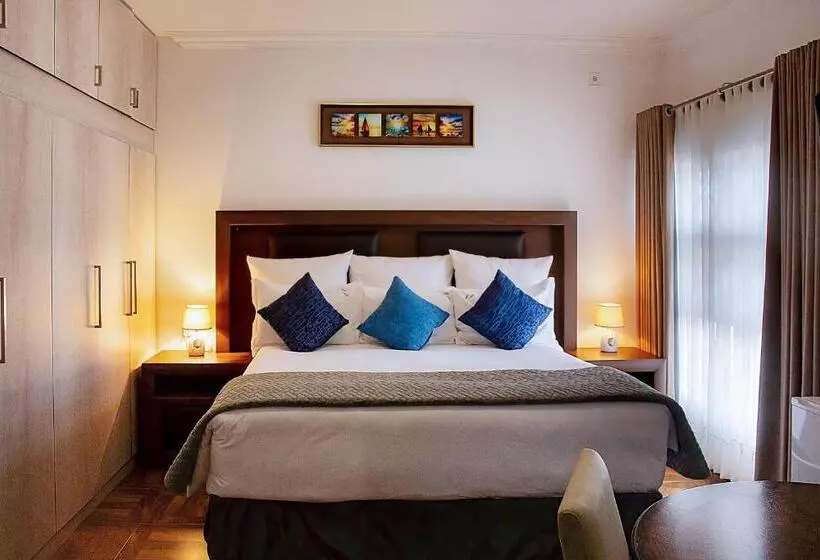 Hotelli Platinum Lodge