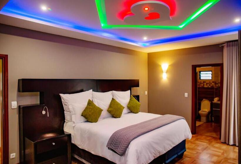 فندق Platinum Lodge