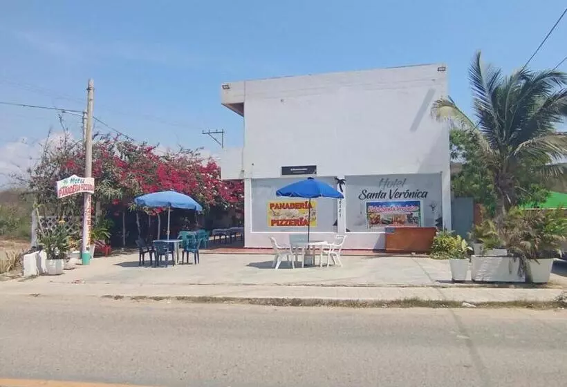 ホテル Santa Veronica Inn