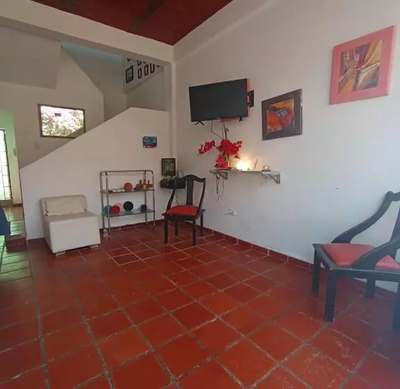 ホテル Santa Veronica Inn