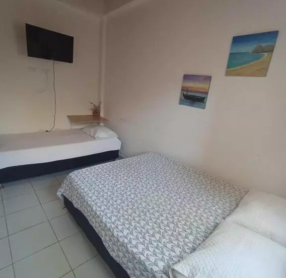 ホテル Santa Veronica Inn