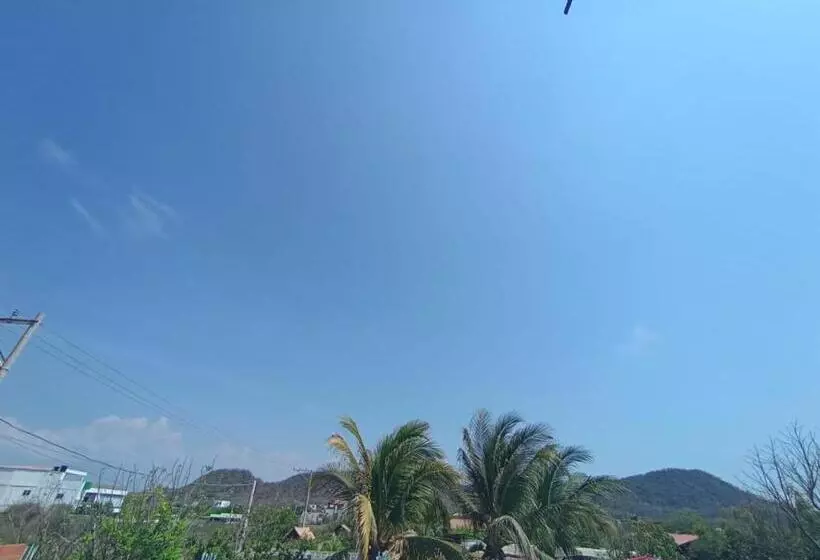 ホテル Santa Veronica Inn