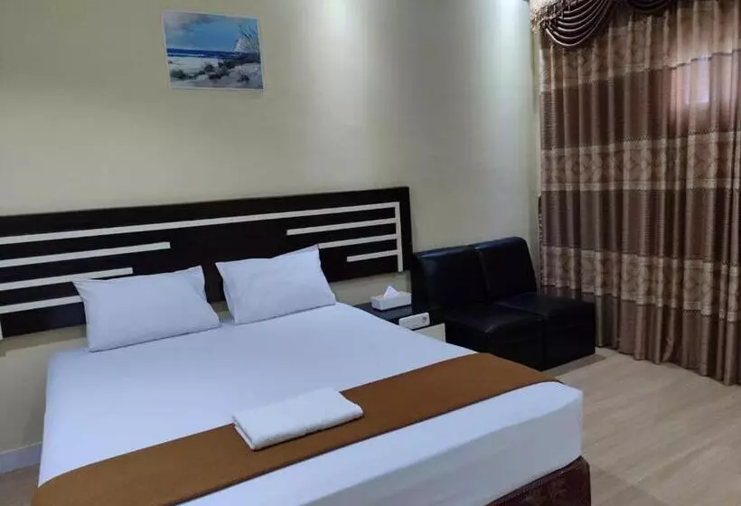 H.v Hotel Bandara