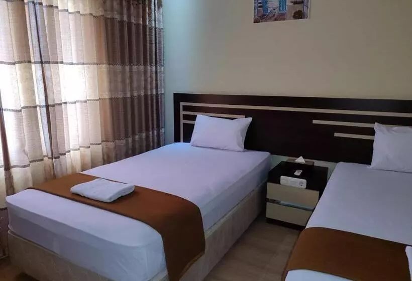 H.v Hotel Bandara