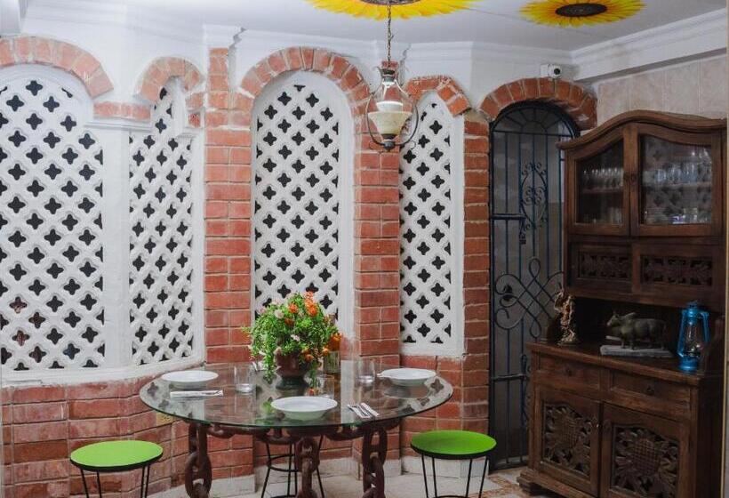 פנסיון Hostal Casa Tio Poli