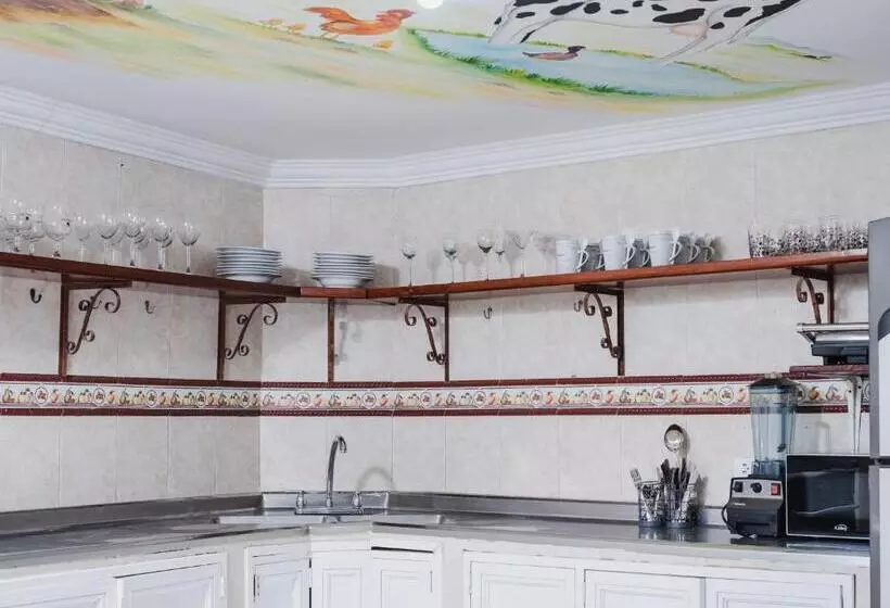 پانسیون Hostal Casa Tio Poli