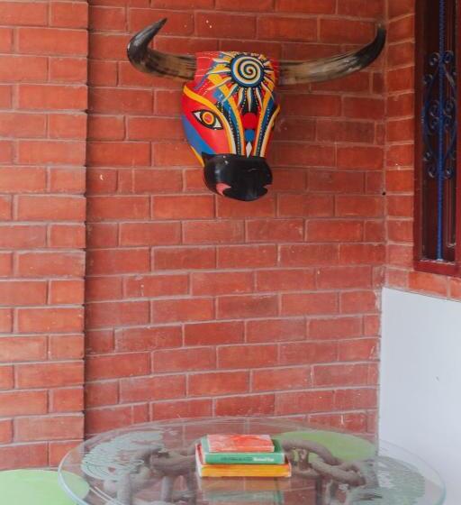 פנסיון Hostal Casa Tio Poli