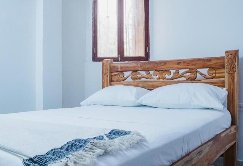 פנסיון Hostal Casa Tio Poli