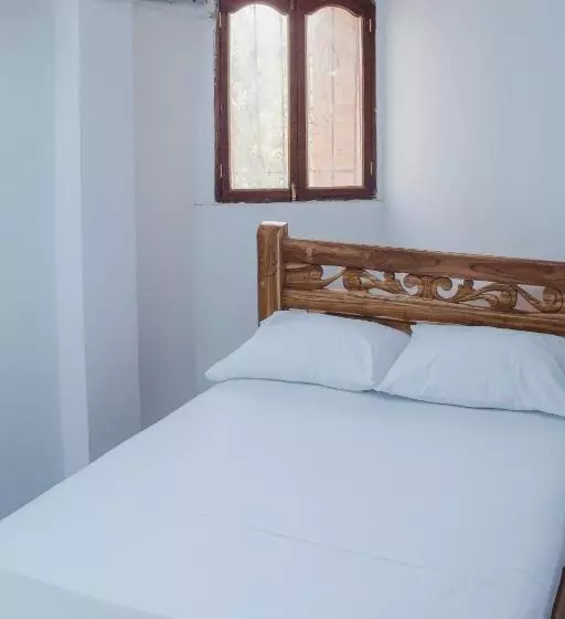 پانسیون Hostal Casa Tio Poli