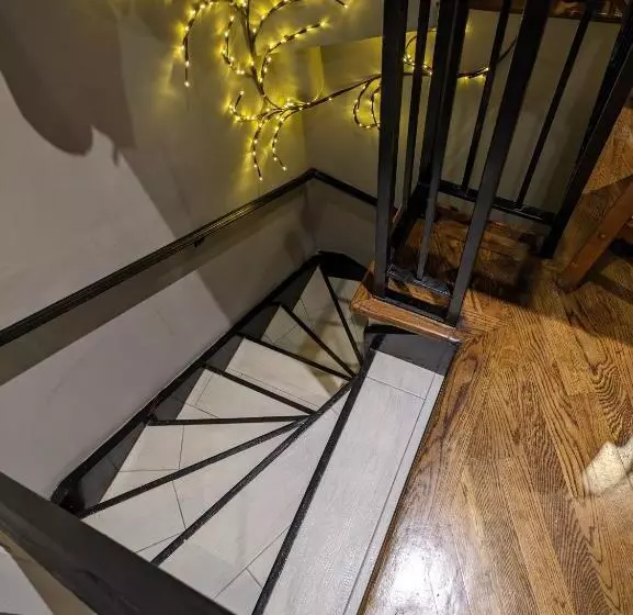 پانسیون Lovely Room At 3 Bedroom Apt At The Heart Of East Village