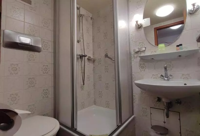 Room In Guest Room   Pension Forelle   Suite