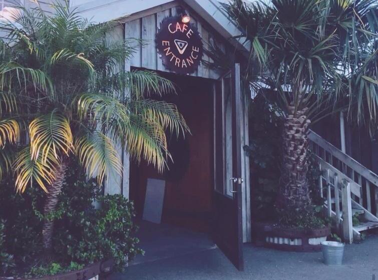 Albergue Leigh Sawmill Accomodation