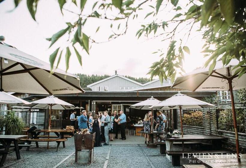 Albergue Leigh Sawmill Accomodation