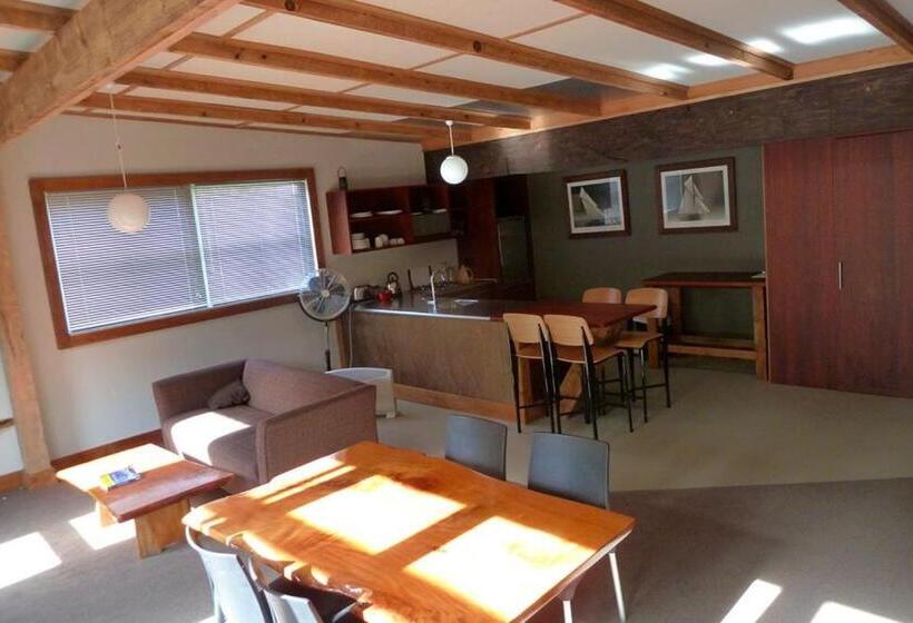 Albergue Leigh Sawmill Accomodation