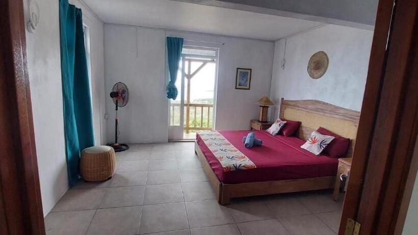 تختخواب و صبحانه Chez Laineda Le Bijou Mourouk Rodrigues