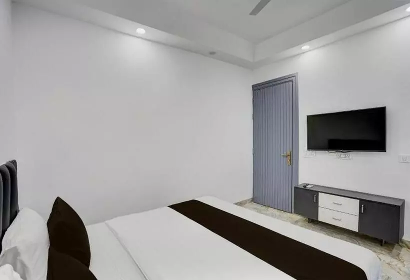 ホテル Townhouse 1341 Premium Rooms