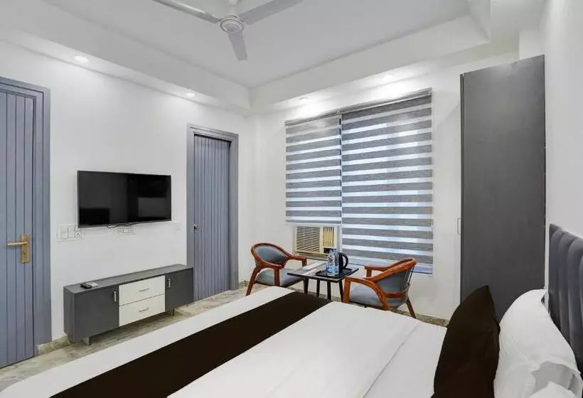 ホテル Townhouse 1341 Premium Rooms