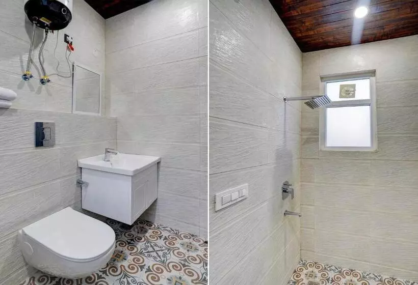 ホテル Townhouse 1341 Premium Rooms