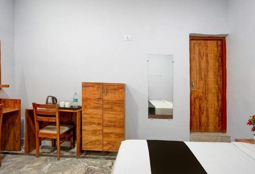 Oyo Hotel Grand Atharv Rdc