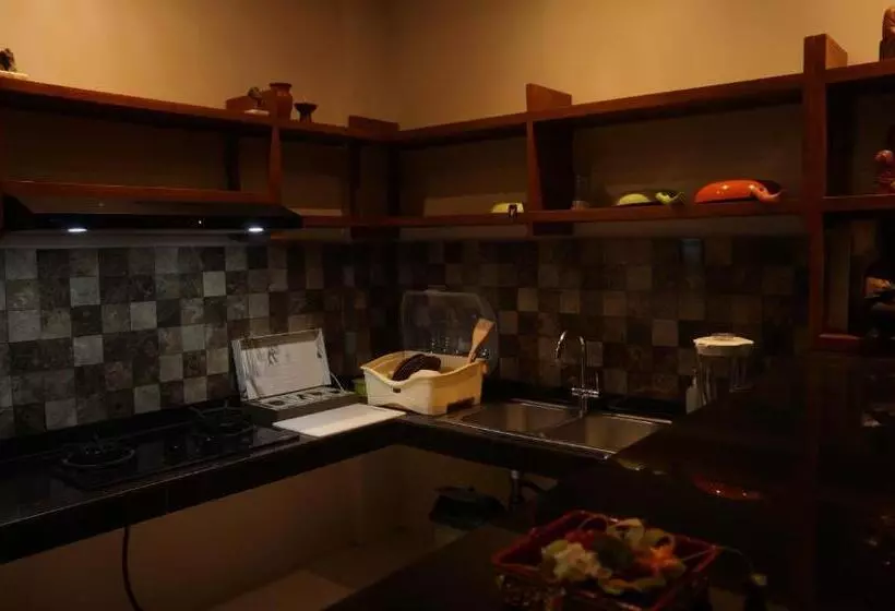 Majatalo Griya Alit Guest House