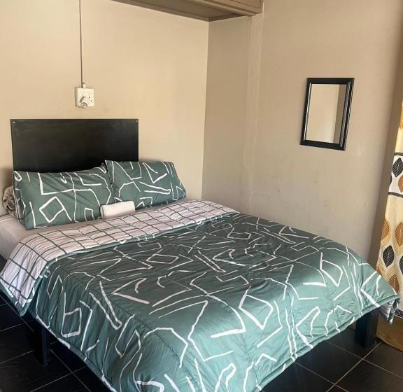 Pension Happy Time Guest Houses