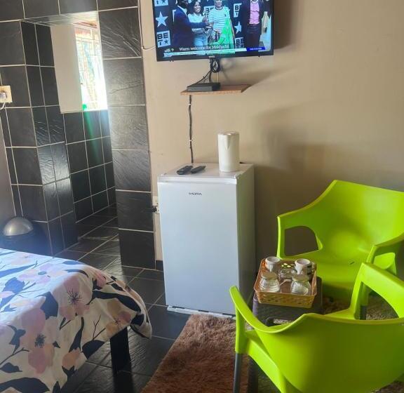 Pension Happy Time Guest Houses