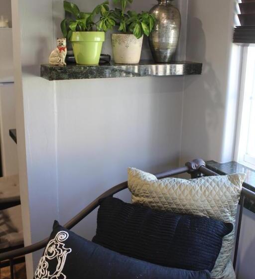 Z S Bed And Breakfast