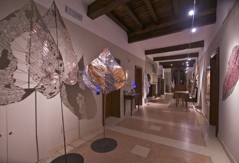 تختخواب و صبحانه Alkimia Smart Rooms