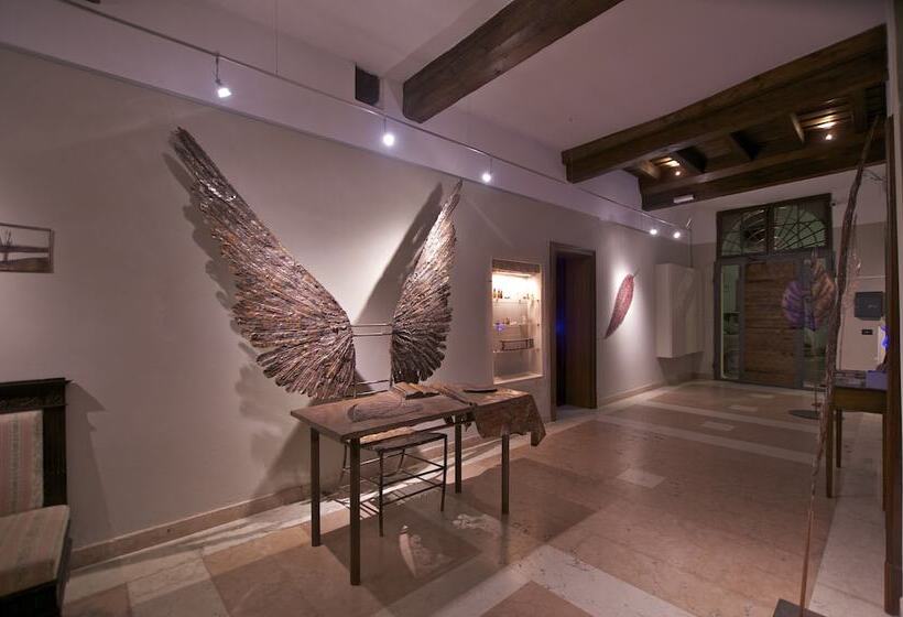 تختخواب و صبحانه Alkimia Smart Rooms