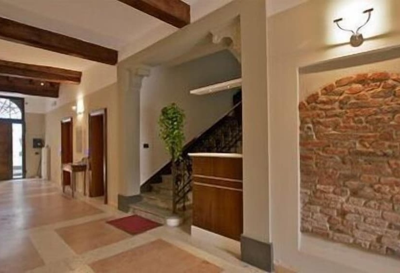 تختخواب و صبحانه Alkimia Smart Rooms