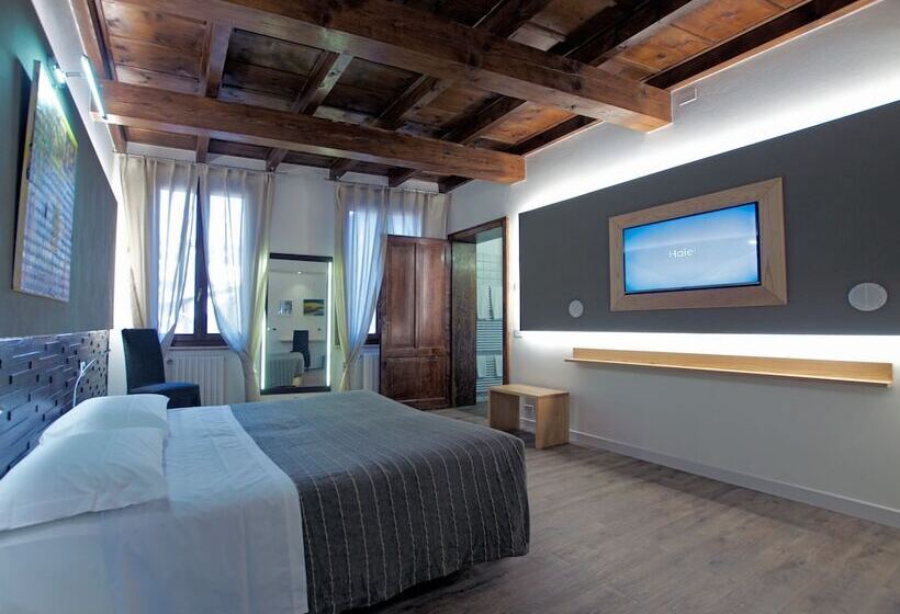 تختخواب و صبحانه Alkimia Smart Rooms