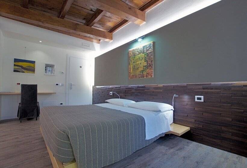 تختخواب و صبحانه Alkimia Smart Rooms