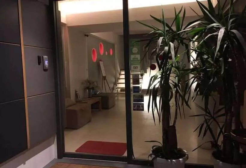 تختخواب و صبحانه Guest House Residence