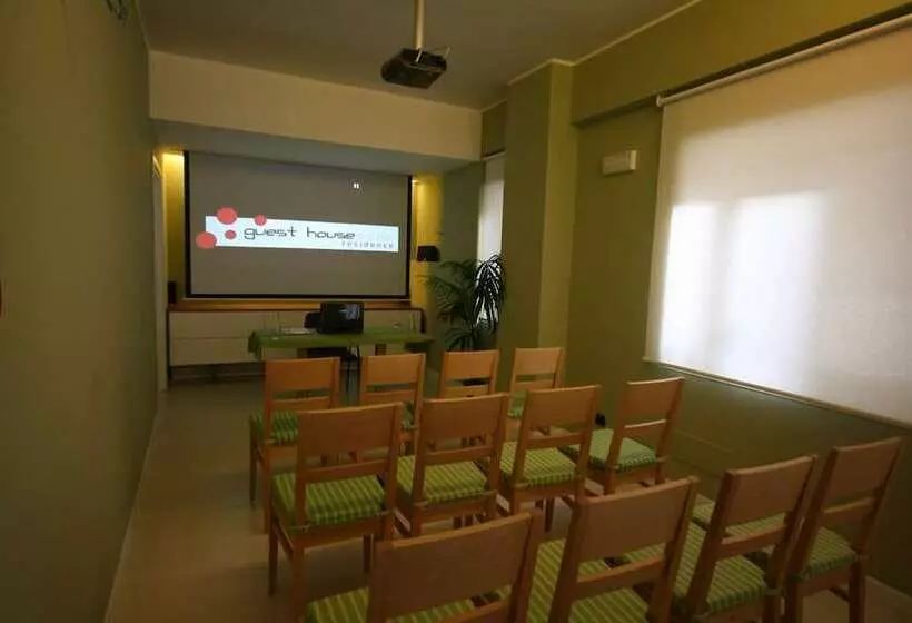 تختخواب و صبحانه Guest House Residence