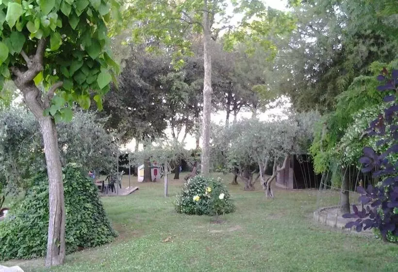 Aamiaismajoitus (B&B) Il Giardino Dei Limoni