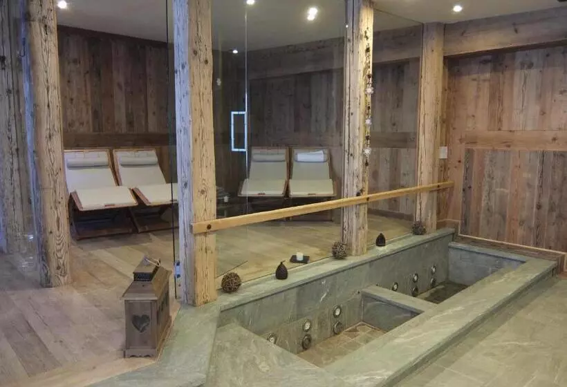 ベッドアンドブレックファースト La Luge D'antan Maison D'hôtes & Spa