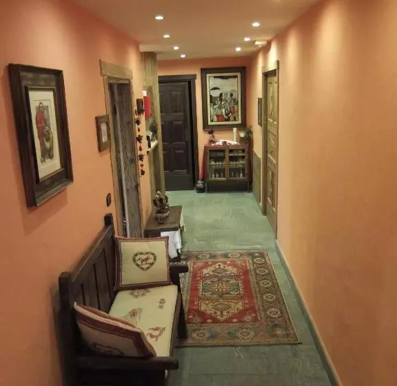 ベッドアンドブレックファースト La Luge D'antan Maison D'hôtes & Spa