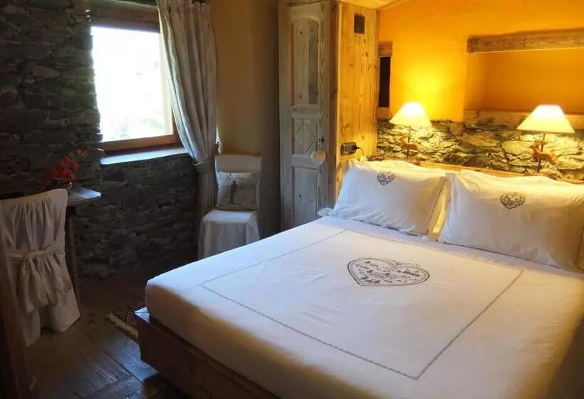 ベッドアンドブレックファースト La Luge D'antan Maison D'hôtes & Spa