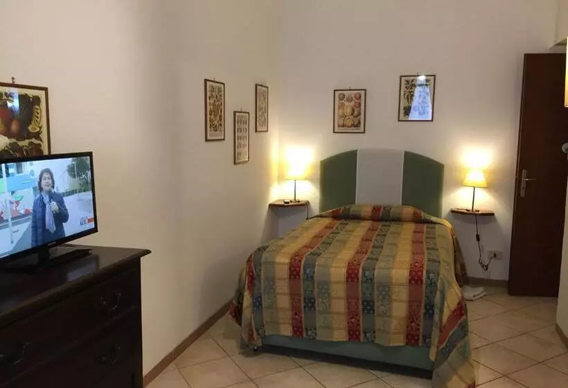 تختخواب و صبحانه La Residenza Dei Nobili