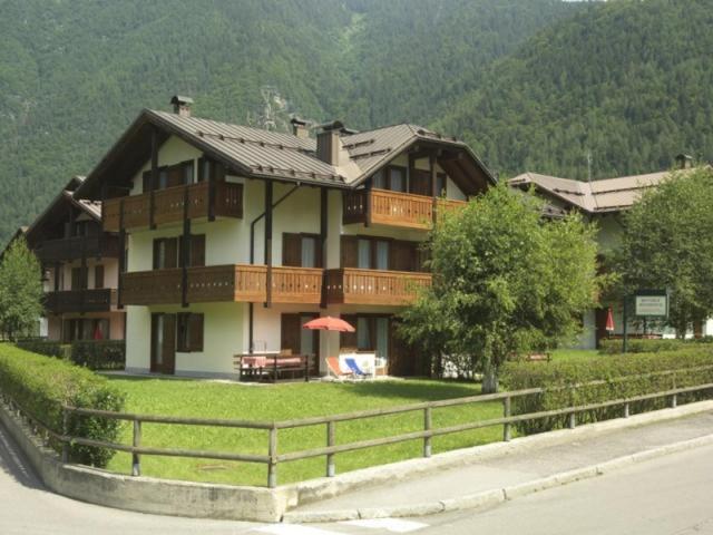 レジデンス Beverly Casa Vacanze Appartamento Con Giardino Privato