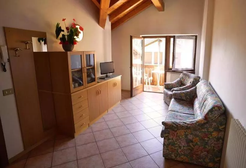 اقامتگاه Beverly Casa Vacanze Appartamento Con Giardino Privato