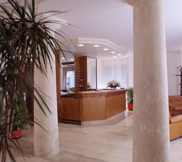 Hotelli Albergo Alla Campana
