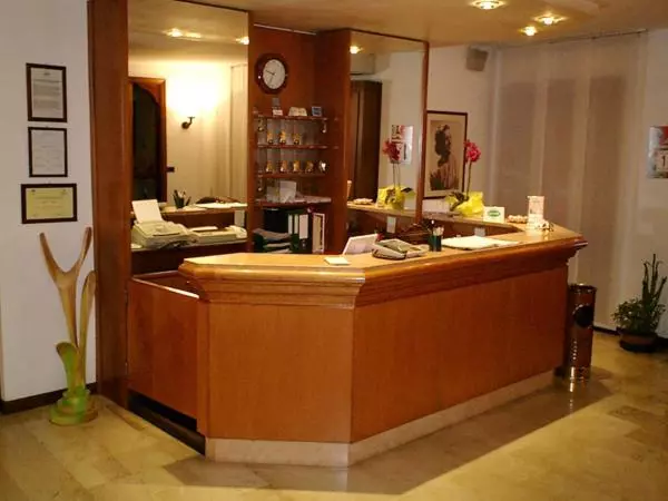 Hotelli Albergo Alla Campana