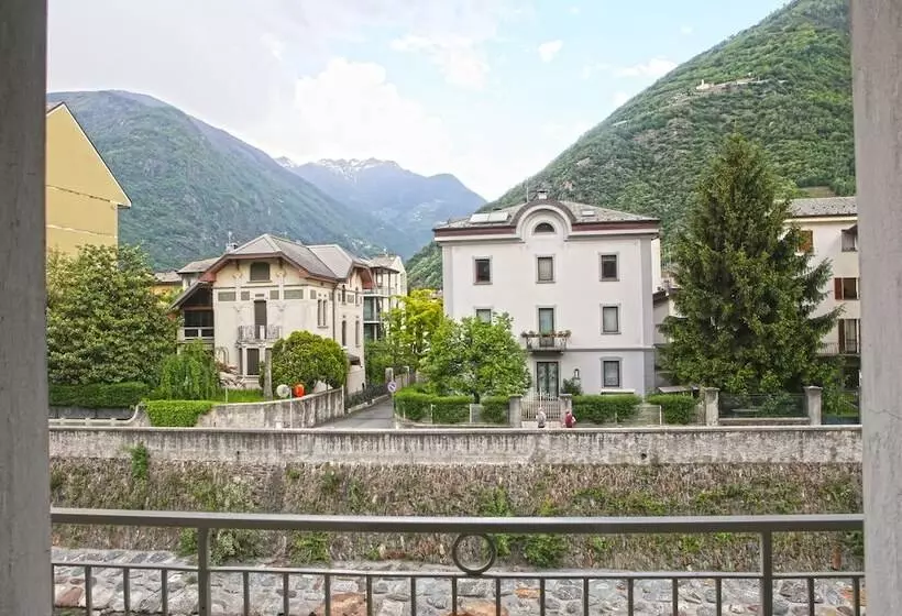 Hotelli Albergo Gusmeroli