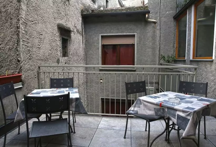 Hotelli Albergo Gusmeroli